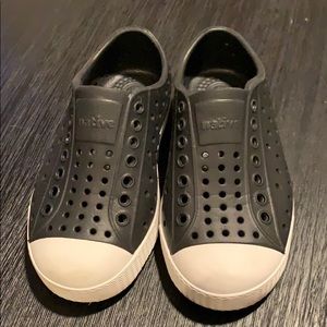 Native Black Toddler Size 9